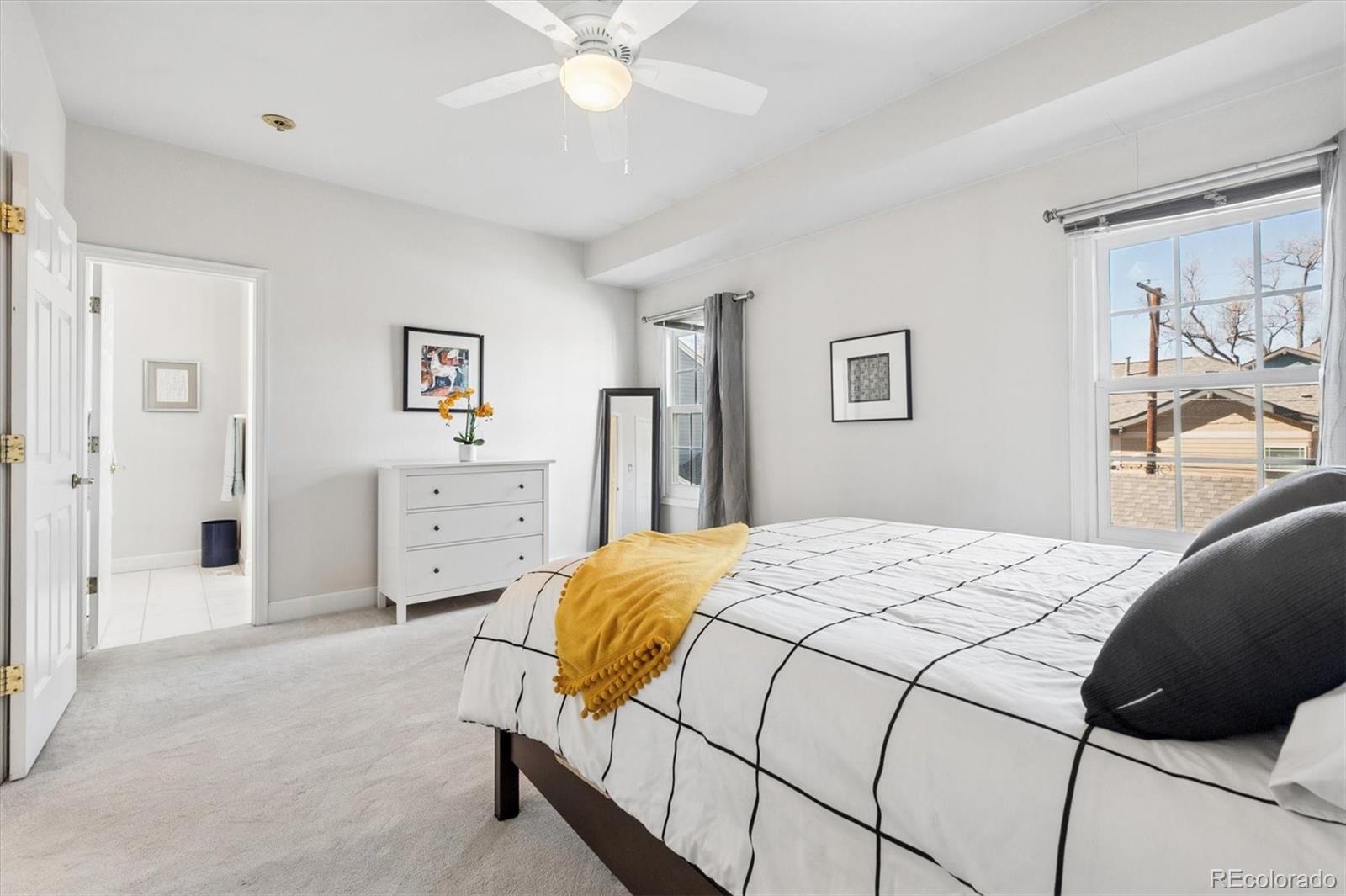 MLS Image #26 for 707  ash street,denver, Colorado