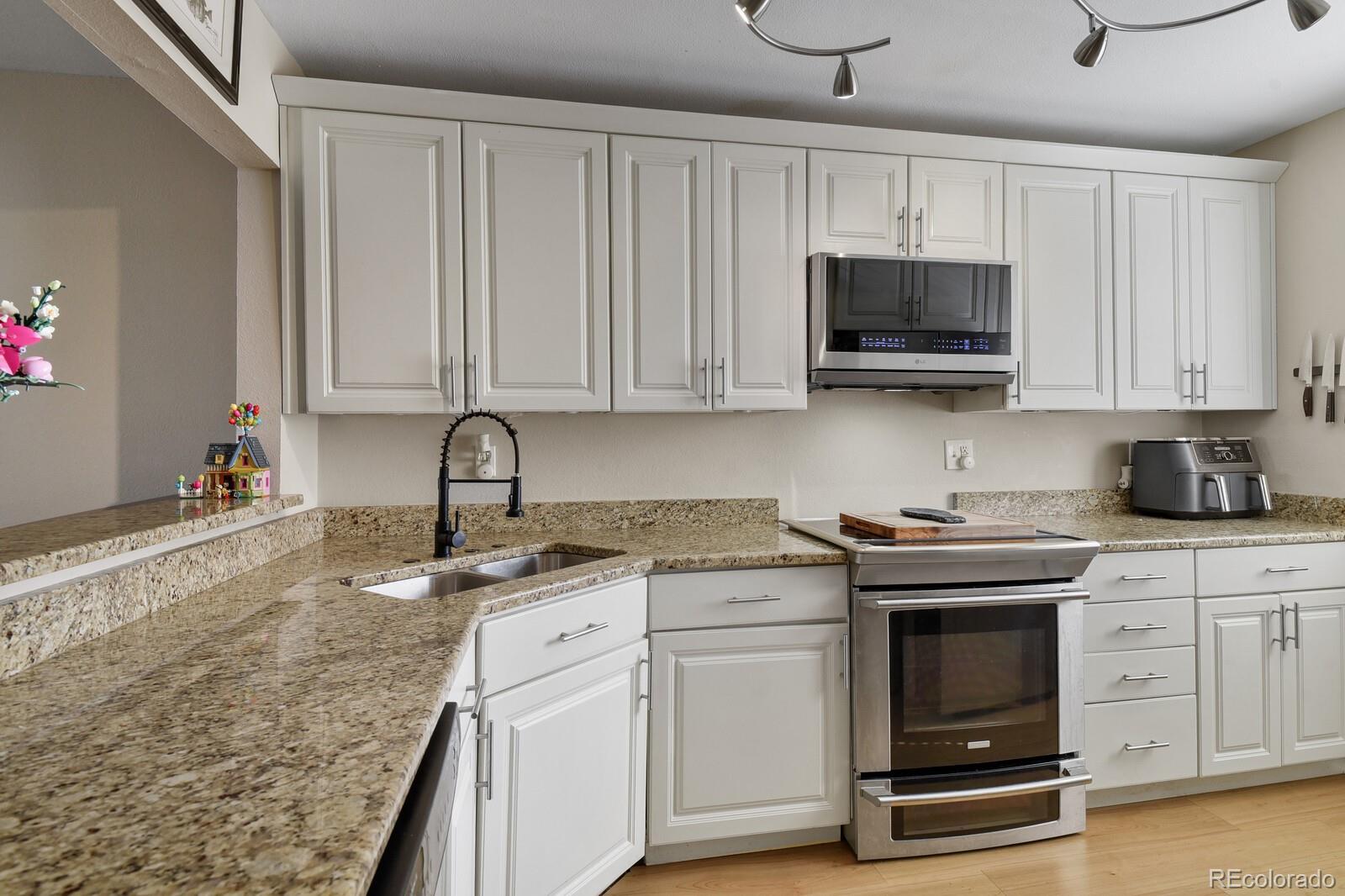 MLS Image #5 for 7474 e arkansas avenue 16-05,denver, Colorado