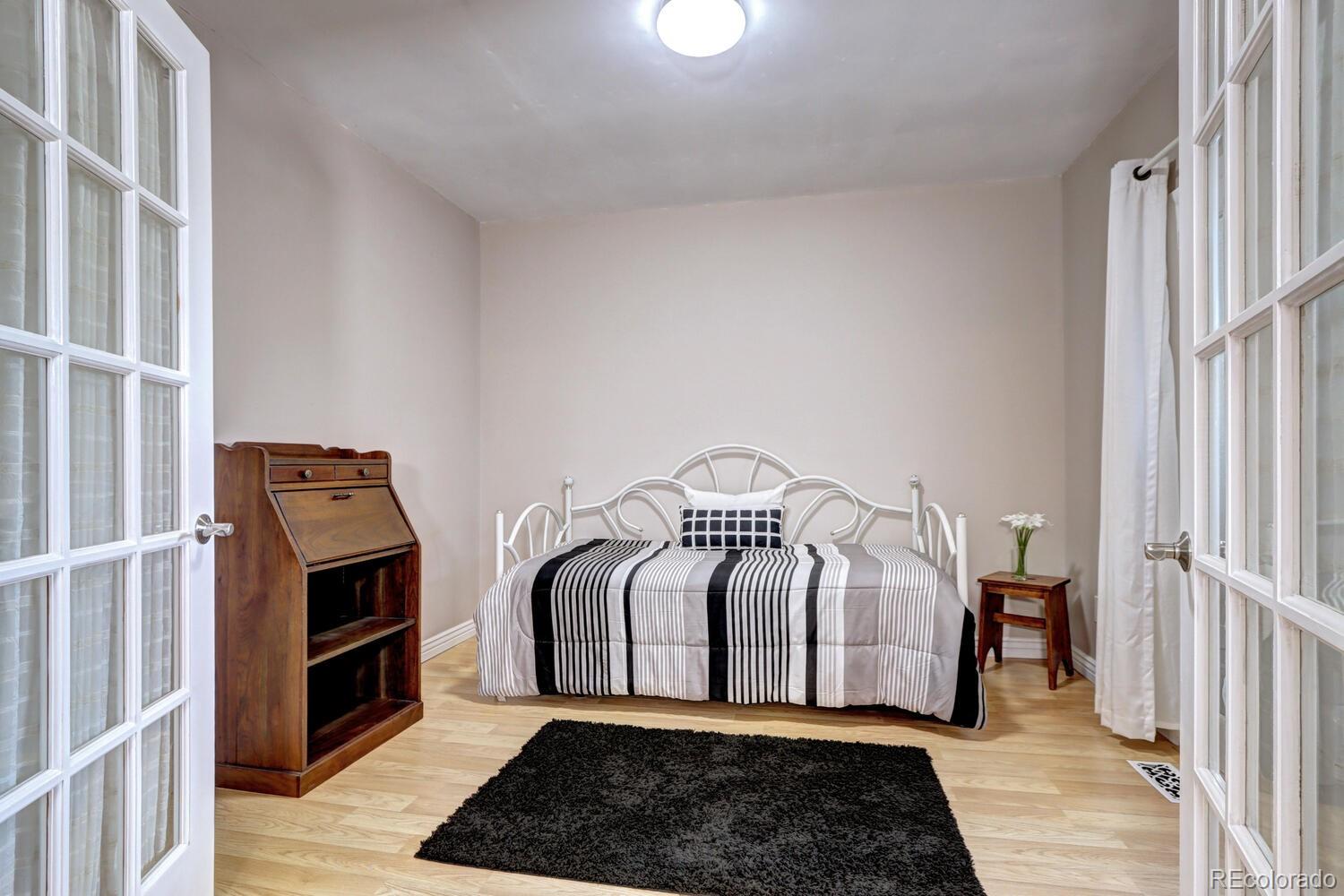 MLS Image #14 for 7877 s university way,centennial, Colorado