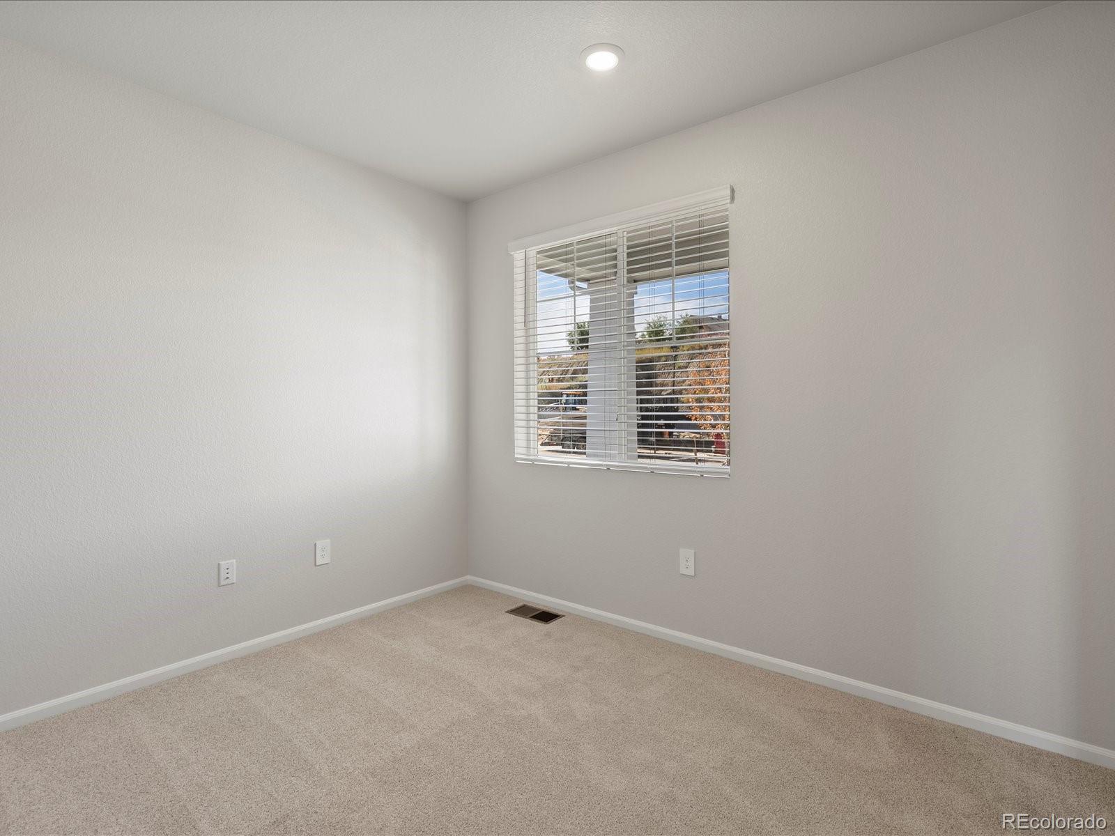 MLS Image #2 for 1637  yampa river drive,windsor, Colorado