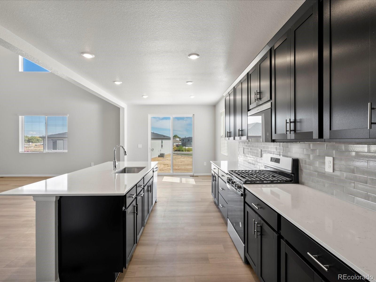 MLS Image #4 for 1637  yampa river drive,windsor, Colorado