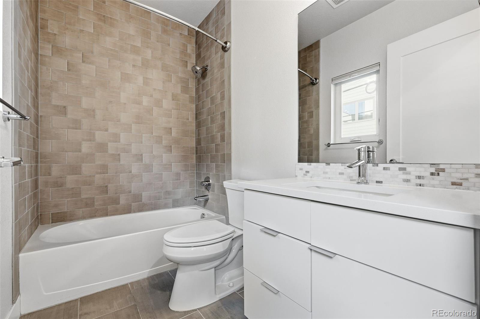 MLS Image #6 for 163 s harrison street,denver, Colorado