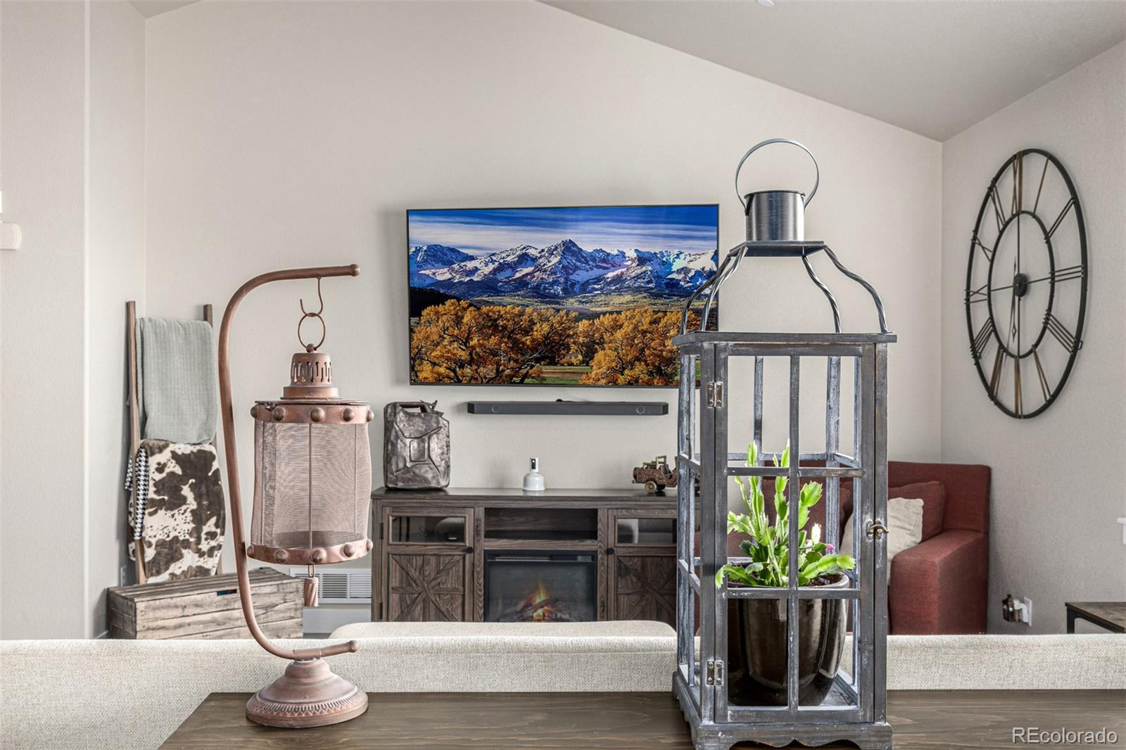 MLS Image #9 for 7377  van sickle street,strasburg, Colorado
