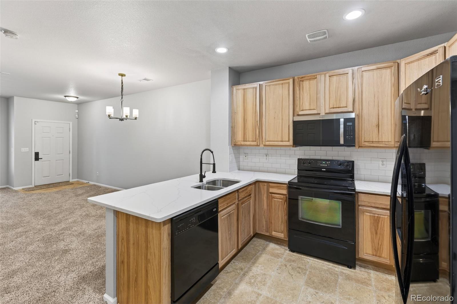 MLS Image #5 for 619 s norfolk way,aurora, Colorado