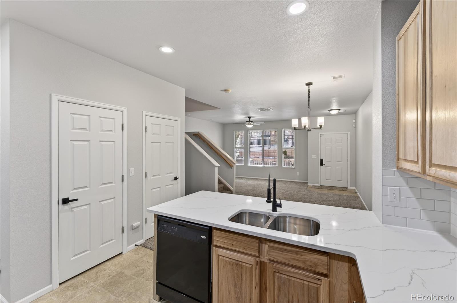 MLS Image #7 for 619 s norfolk way,aurora, Colorado