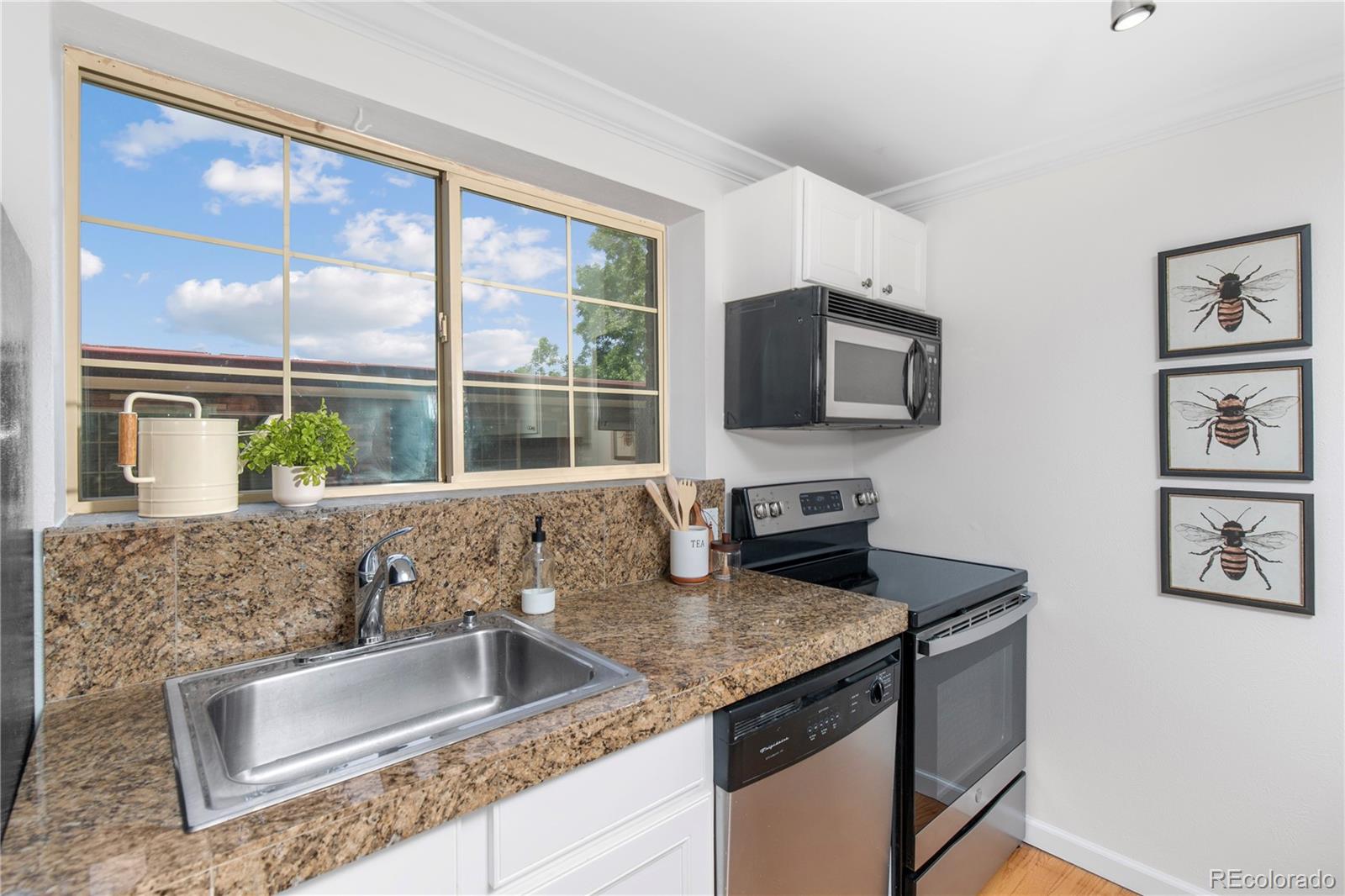 MLS Image #3 for 30 n emerson street,denver, Colorado
