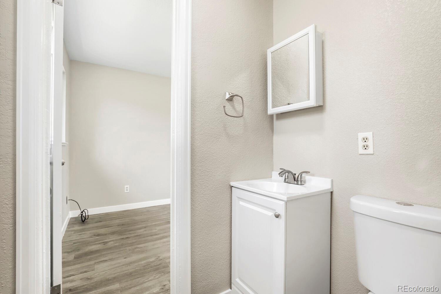 MLS Image #11 for 1545 s chase court,lakewood, Colorado