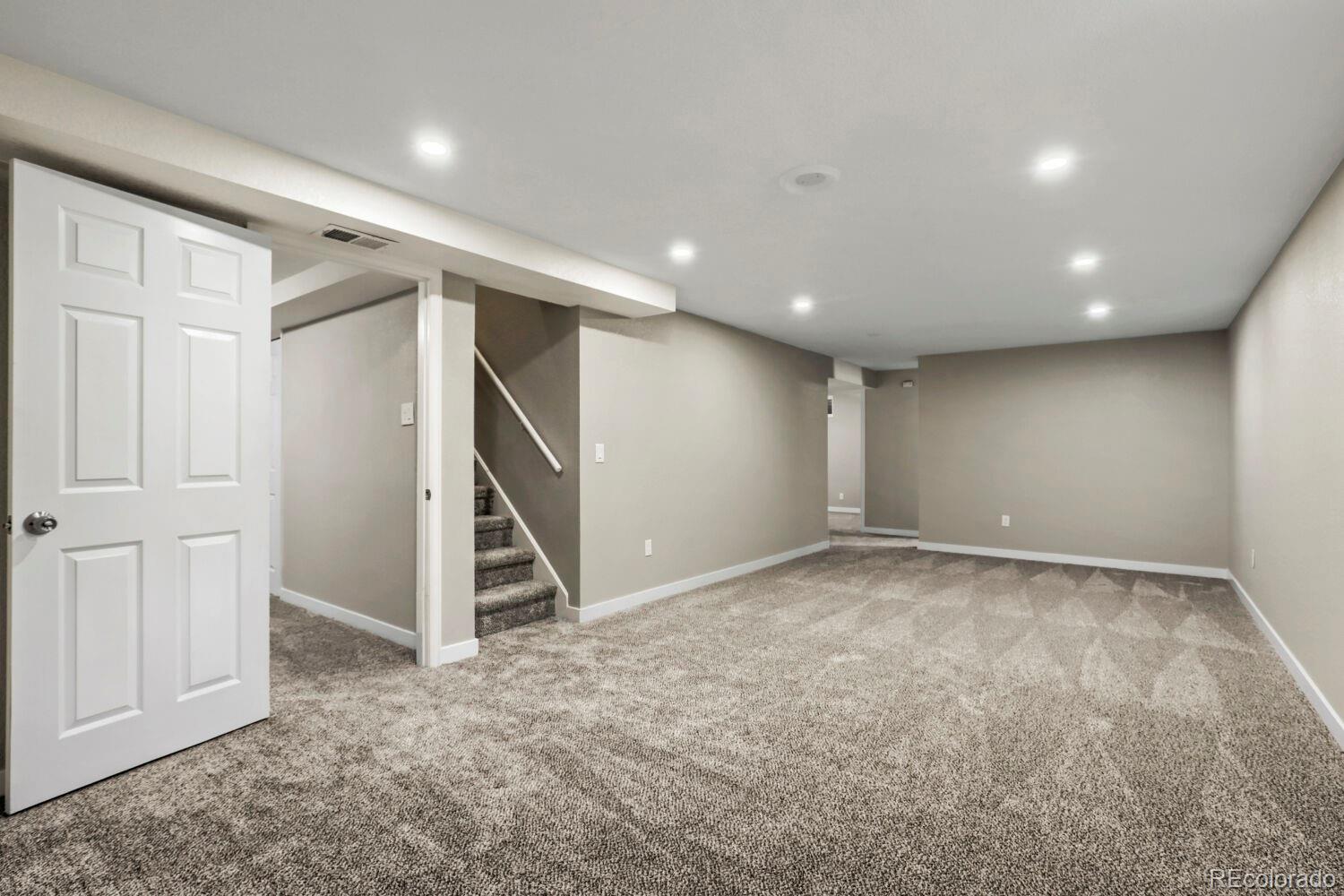 MLS Image #18 for 1545 s chase court,lakewood, Colorado