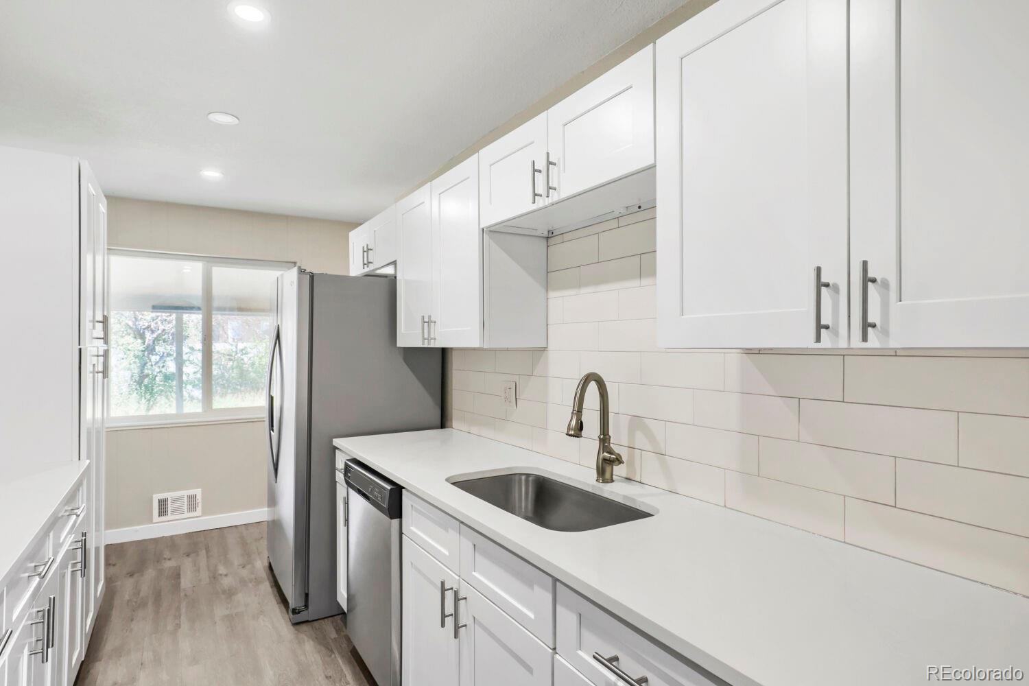 MLS Image #8 for 1545 s chase court,lakewood, Colorado