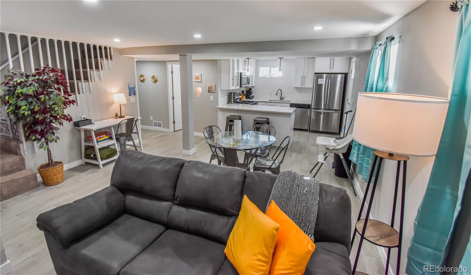 MLS Image #11 for 2200 w moffat place,denver, Colorado