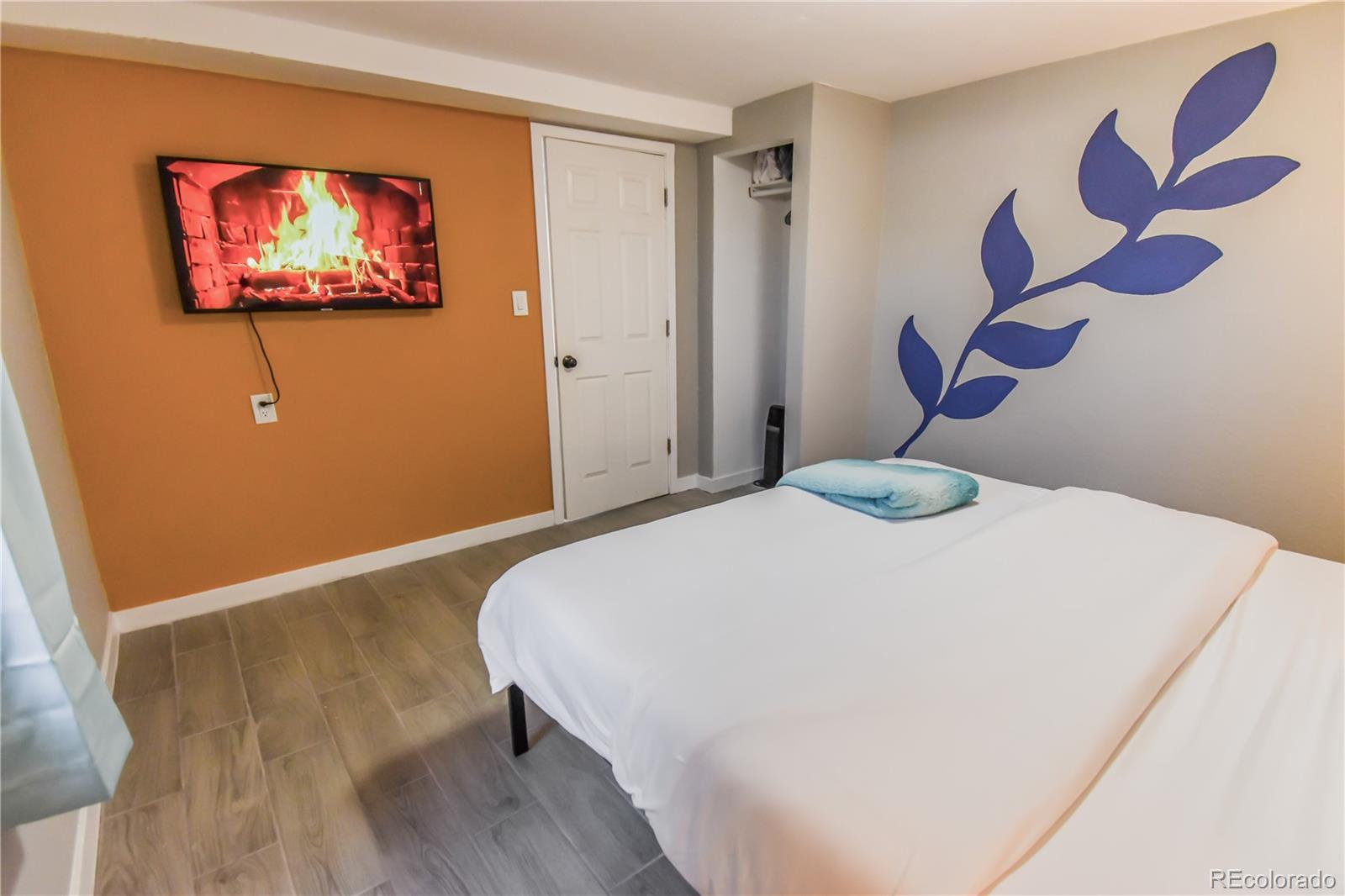 MLS Image #18 for 2200 w moffat place,denver, Colorado