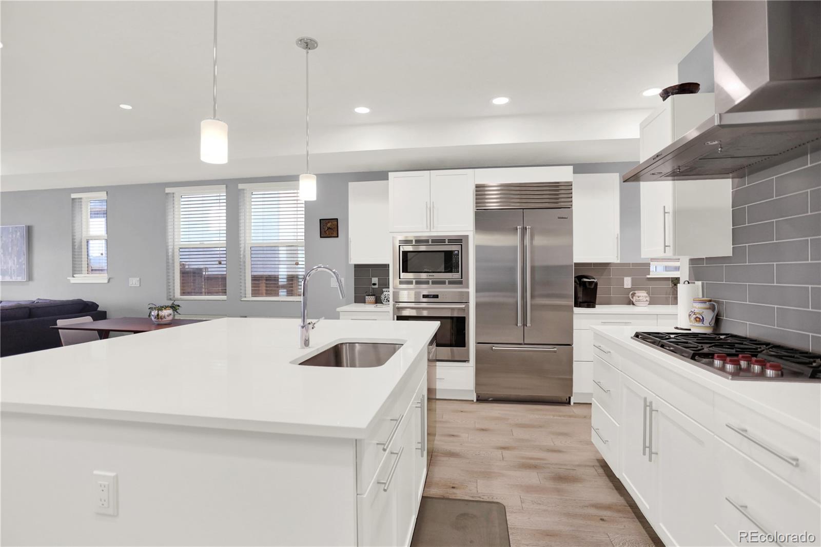 MLS Image #9 for 31 s oneida court,denver, Colorado