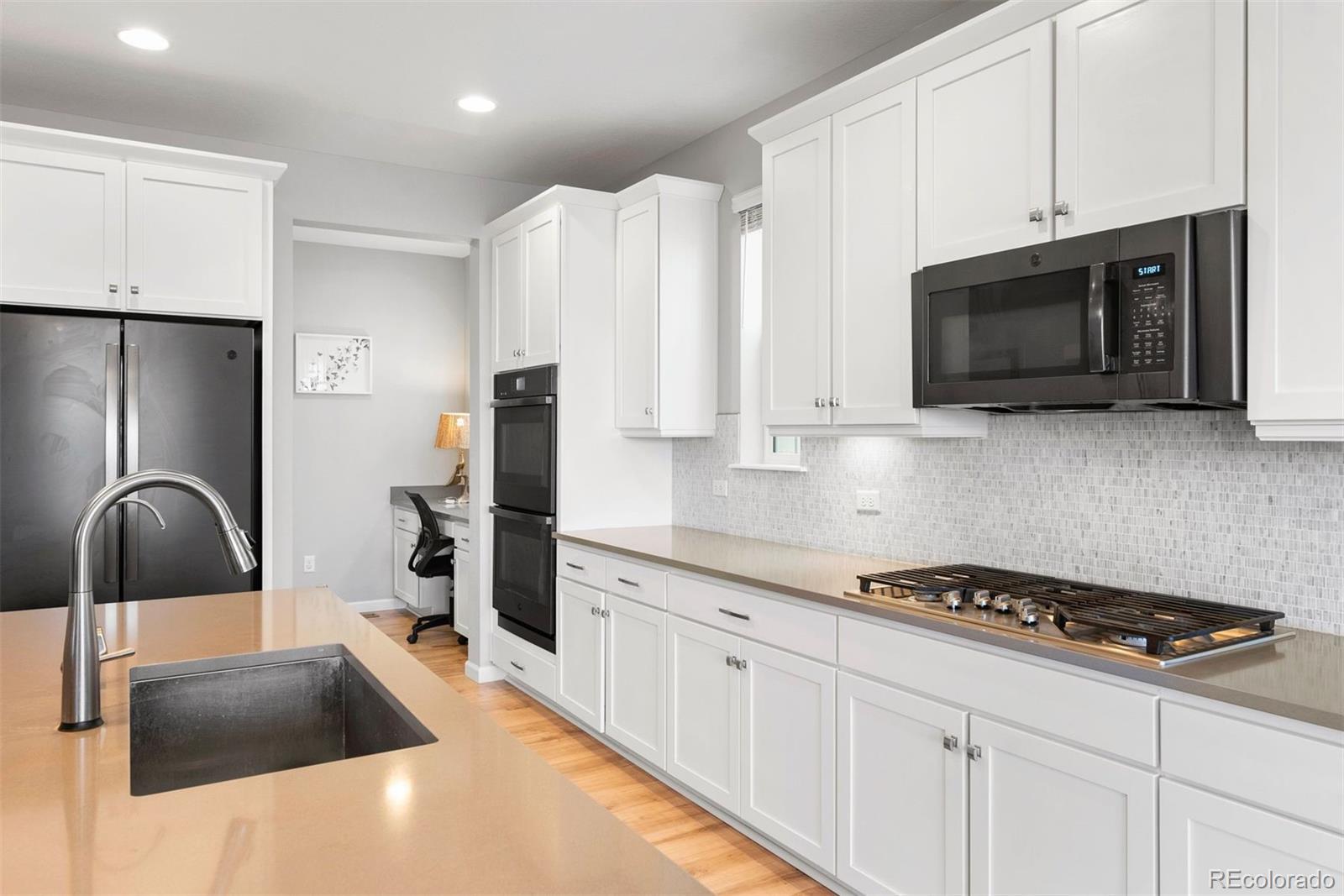 MLS Image #10 for 27645 e geddes place,aurora, Colorado