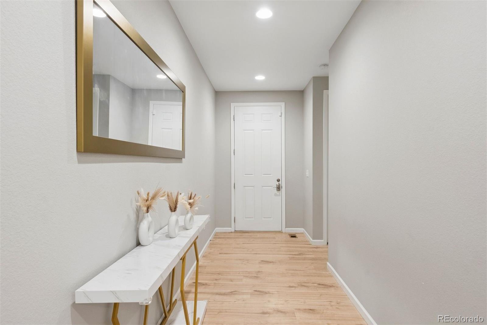 MLS Image #14 for 27645 e geddes place,aurora, Colorado
