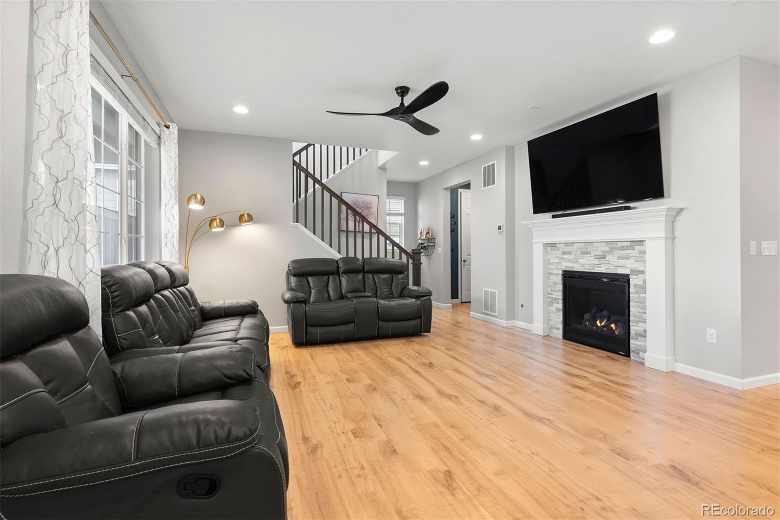 MLS Image #7 for 27645 e geddes place,aurora, Colorado