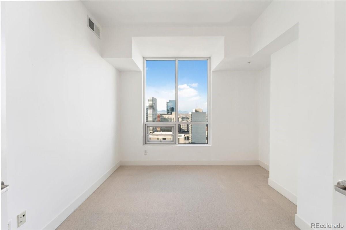 MLS Image #17 for 2001  lincoln street 2113,denver, Colorado