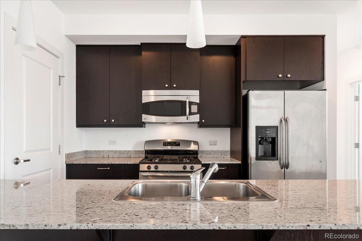 MLS Image #7 for 2001  lincoln street 2113,denver, Colorado