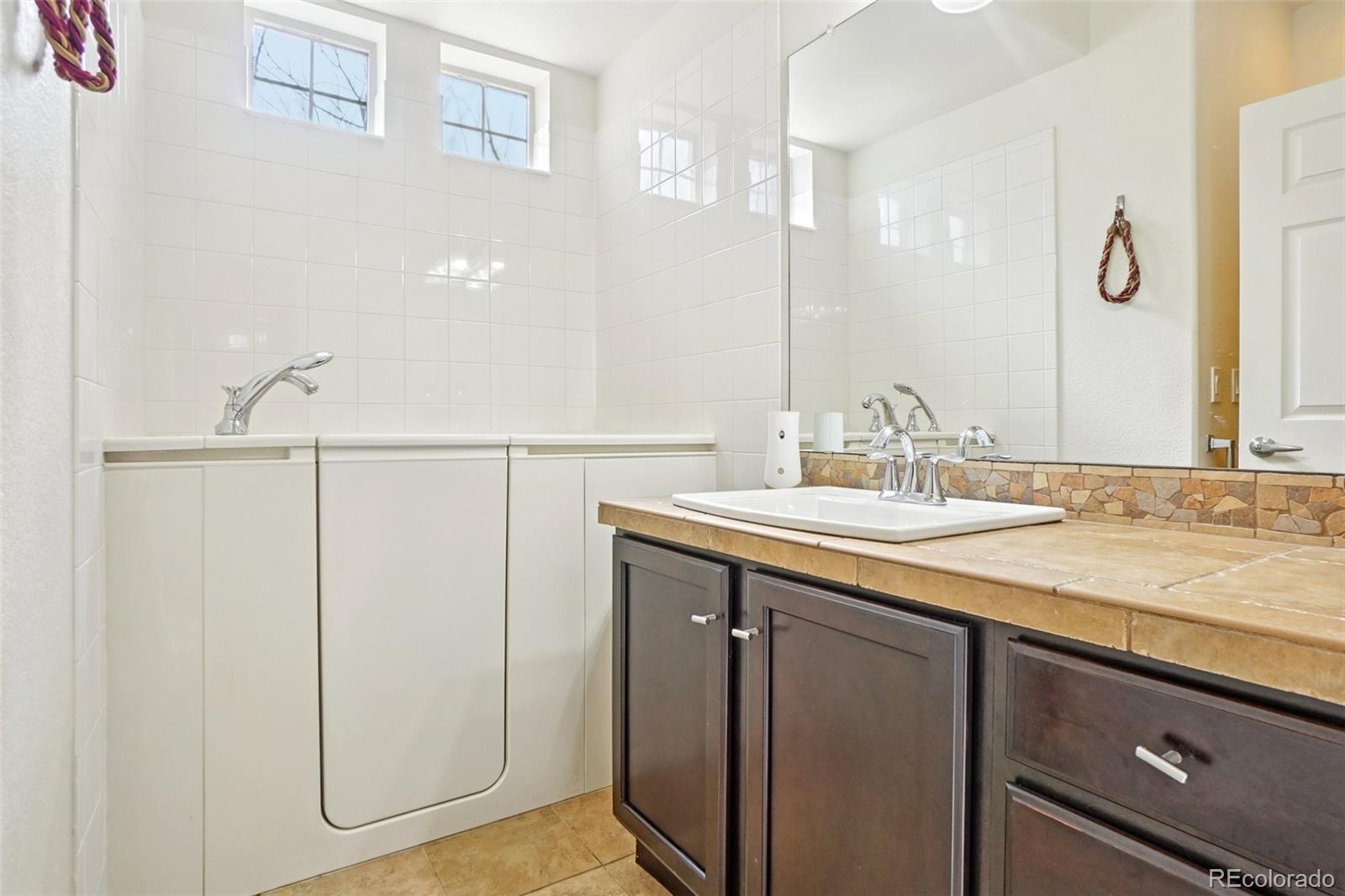 MLS Image #34 for 5471  ensenada court,denver, Colorado