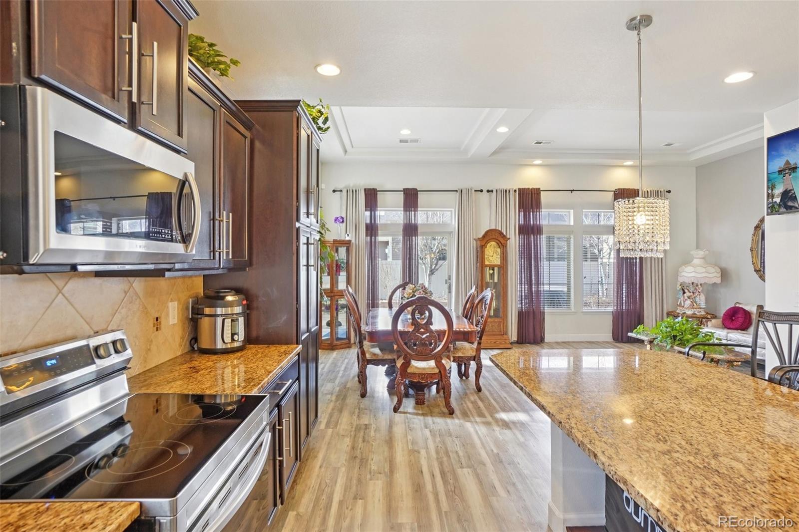 MLS Image #7 for 5471  ensenada court,denver, Colorado