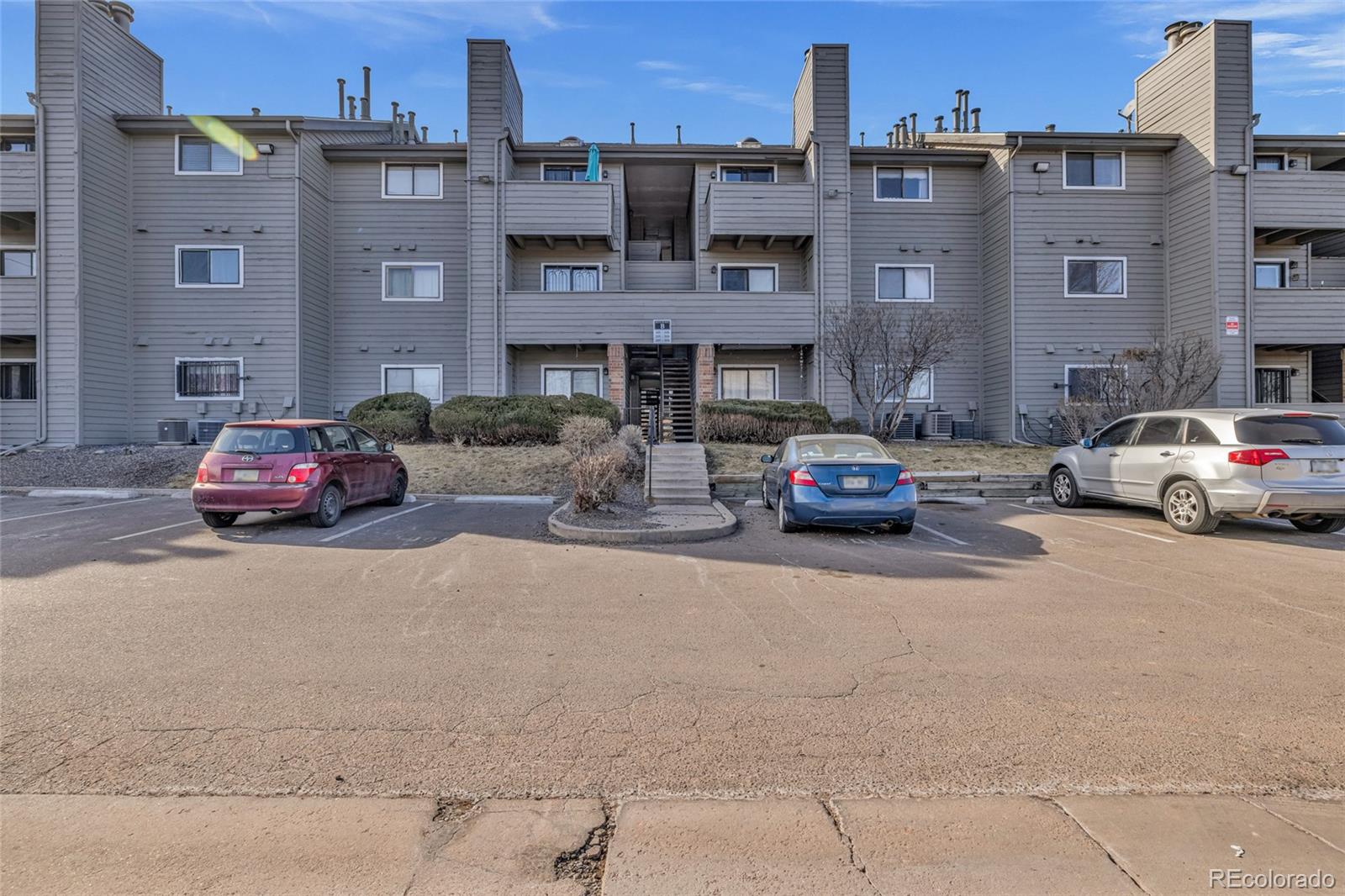 MLS Image #15 for 3100 s federal boulevard 305,denver, Colorado