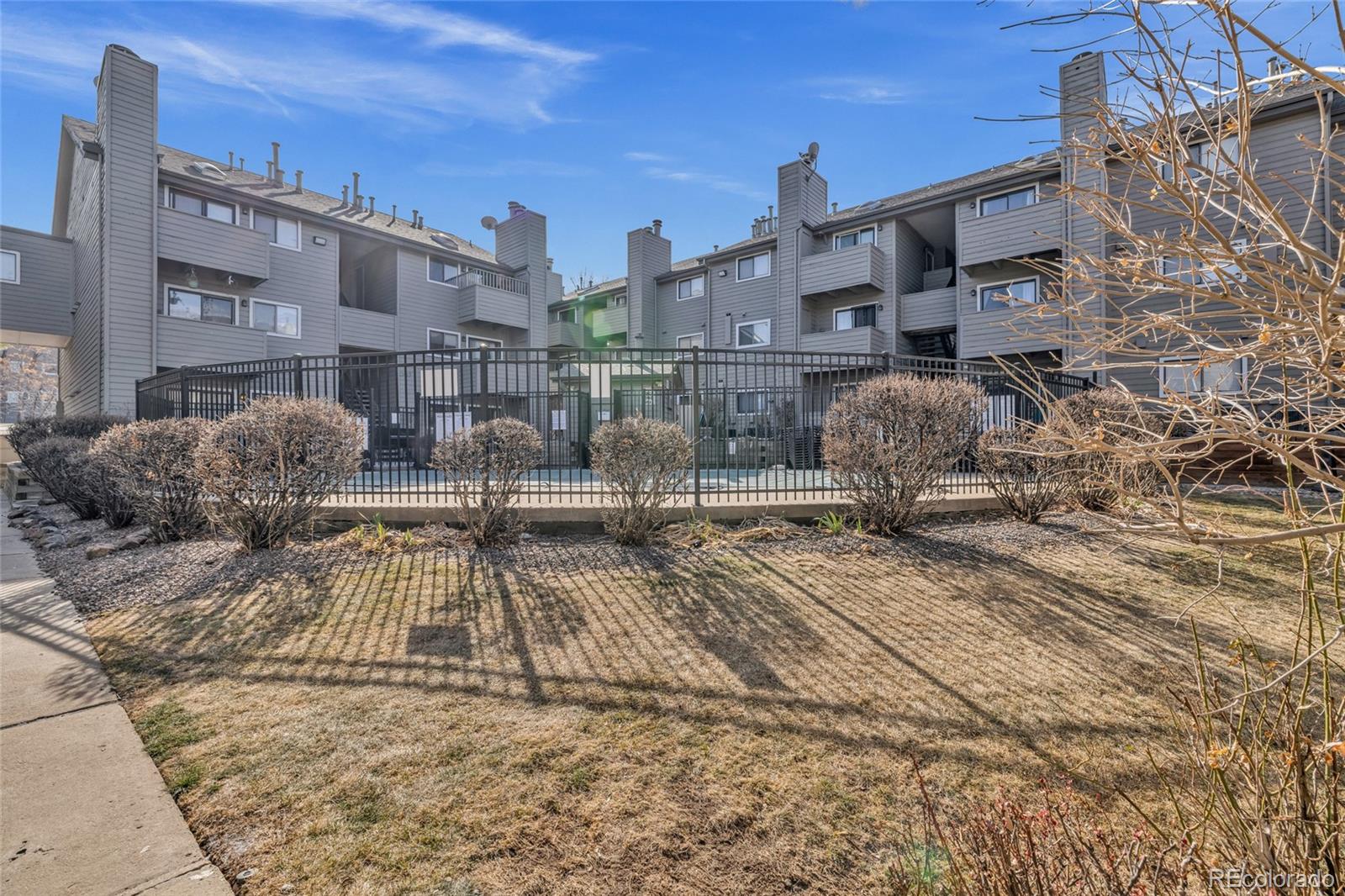 MLS Image #16 for 3100 s federal boulevard 305,denver, Colorado