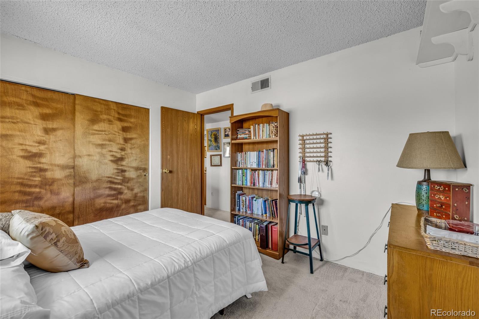 MLS Image #7 for 3100 s federal boulevard 305,denver, Colorado