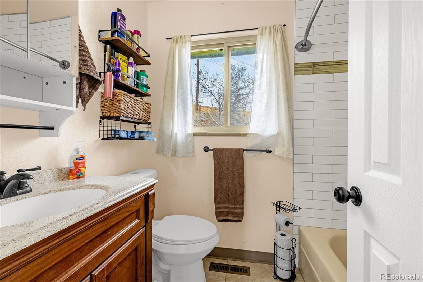 MLS Image #23 for 2552  launcelot court,colorado springs, Colorado
