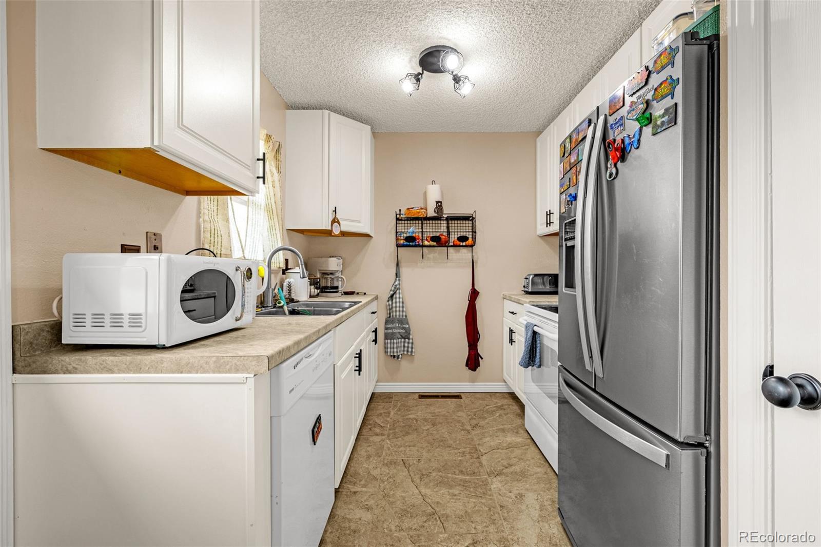 MLS Image #7 for 2552  launcelot court,colorado springs, Colorado
