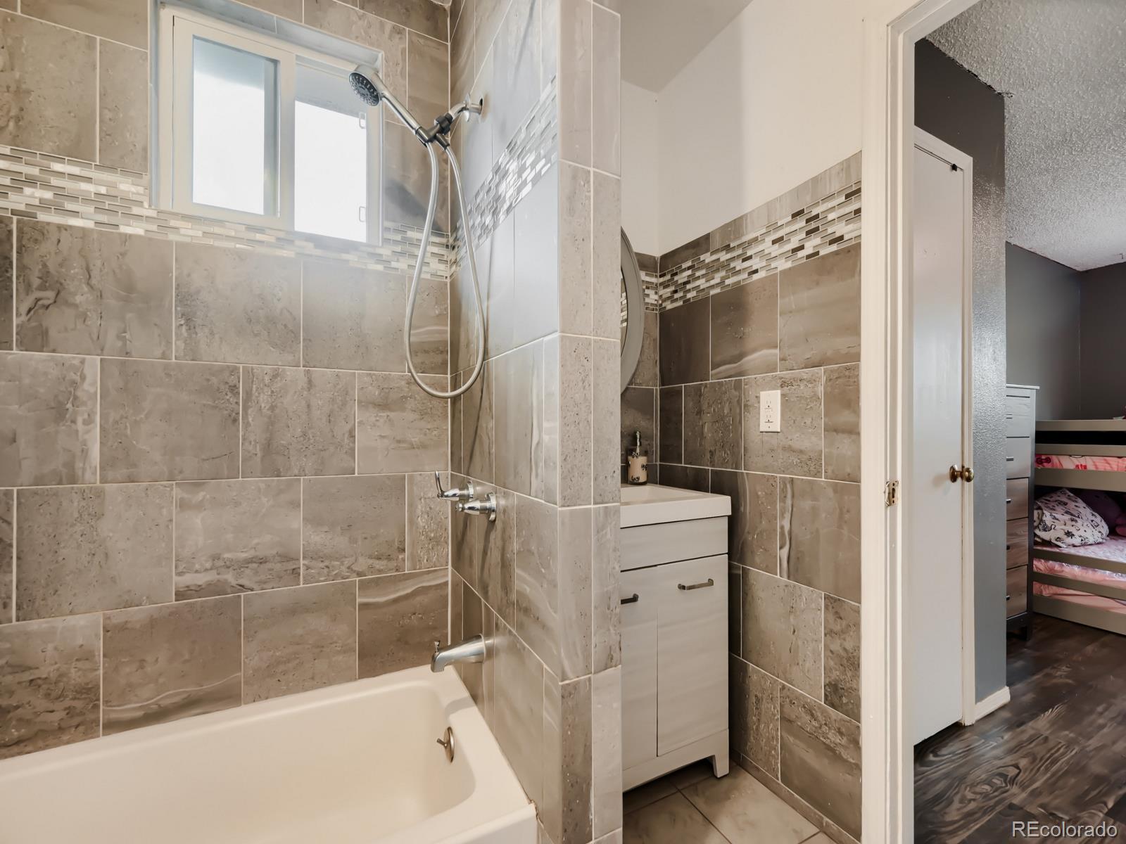 MLS Image #7 for 247  wadsworth circle,longmont, Colorado