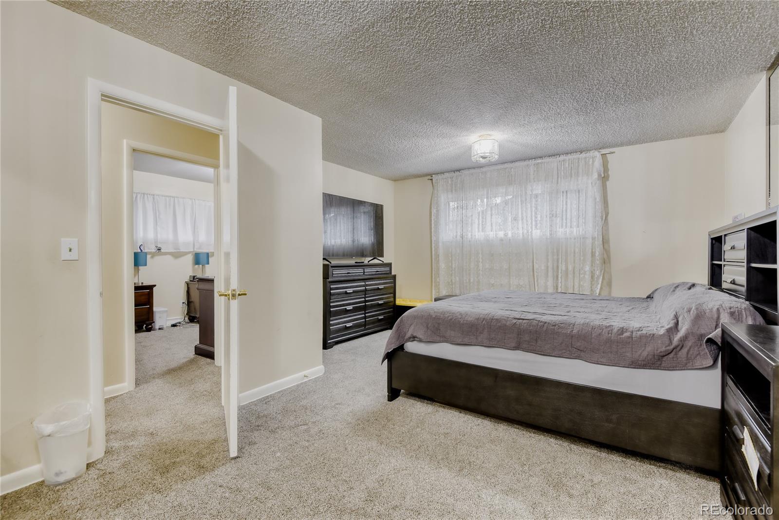 MLS Image #17 for 1620 s perry street,denver, Colorado