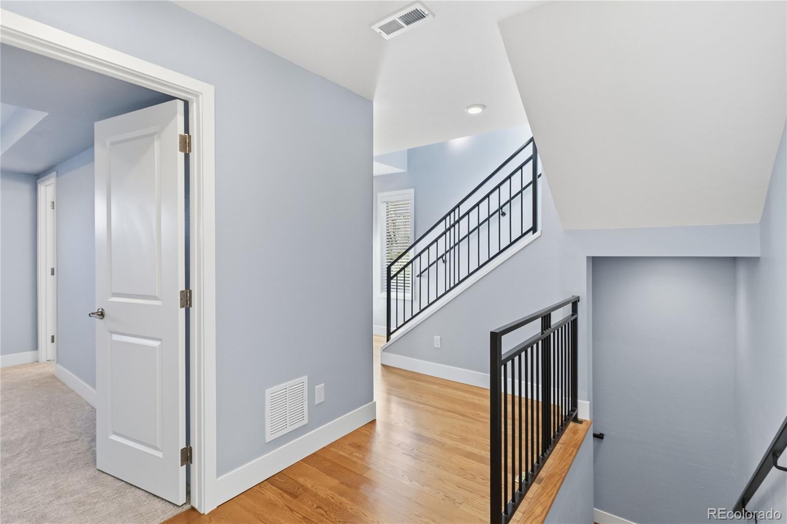MLS Image #15 for 752 s leyden street,denver, Colorado
