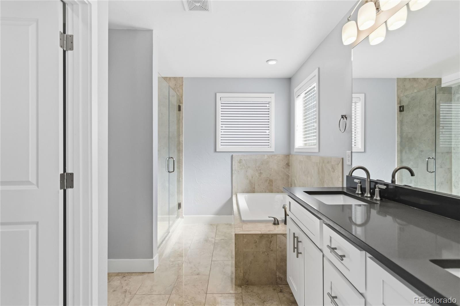 MLS Image #27 for 752 s leyden street,denver, Colorado