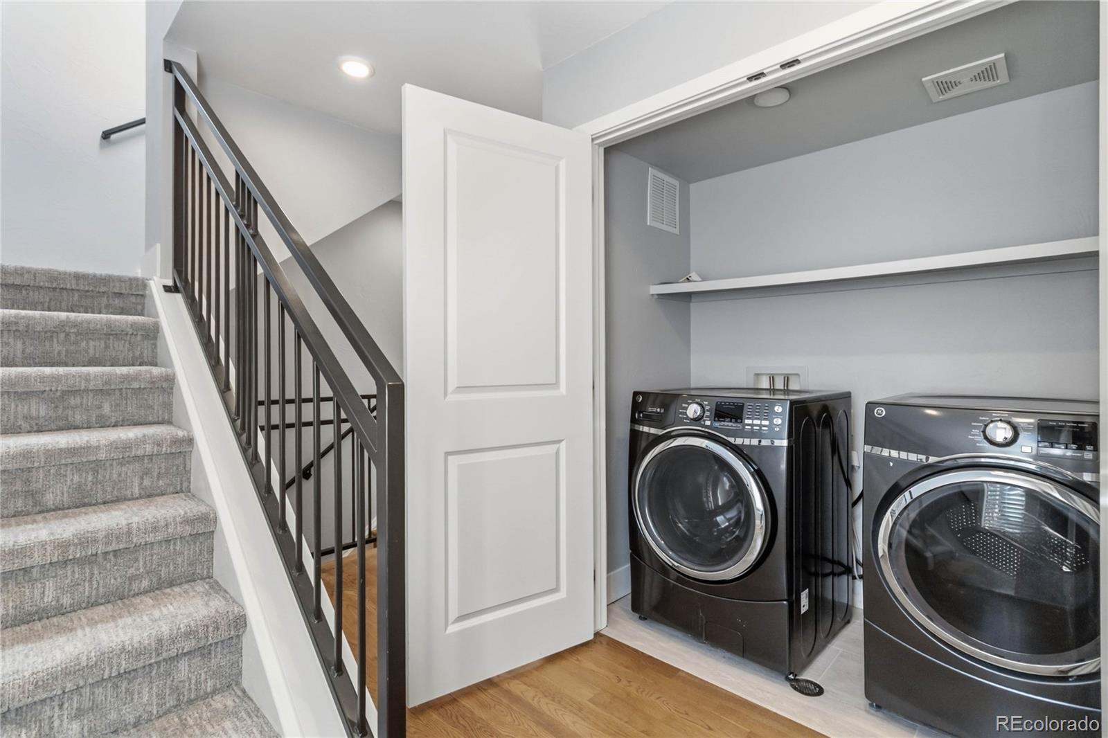 MLS Image #32 for 752 s leyden street,denver, Colorado