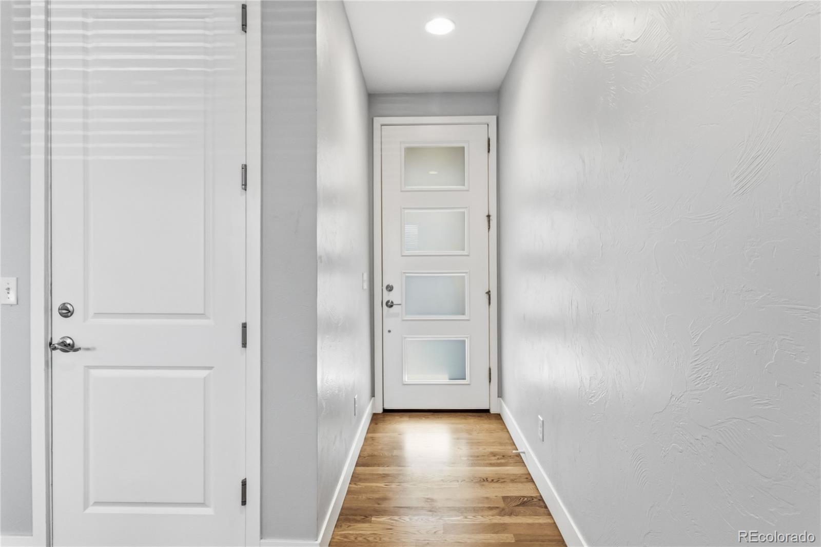 MLS Image #43 for 752 s leyden street,denver, Colorado