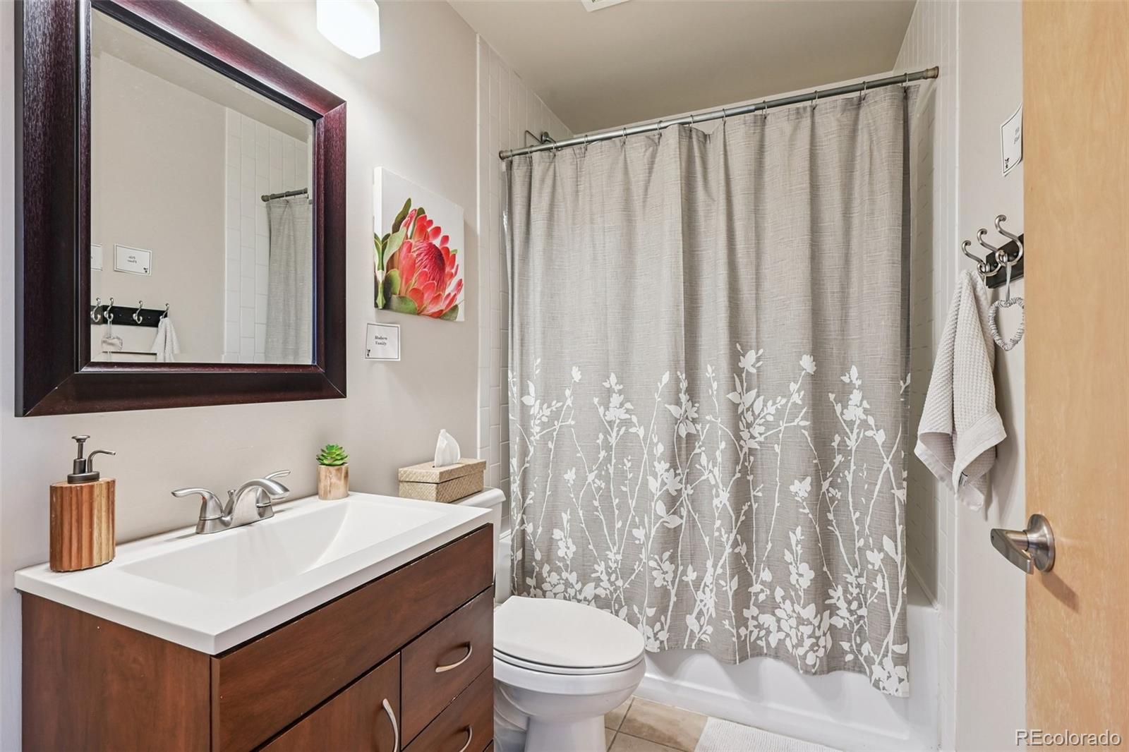 MLS Image #13 for 2501  grove street,denver, Colorado