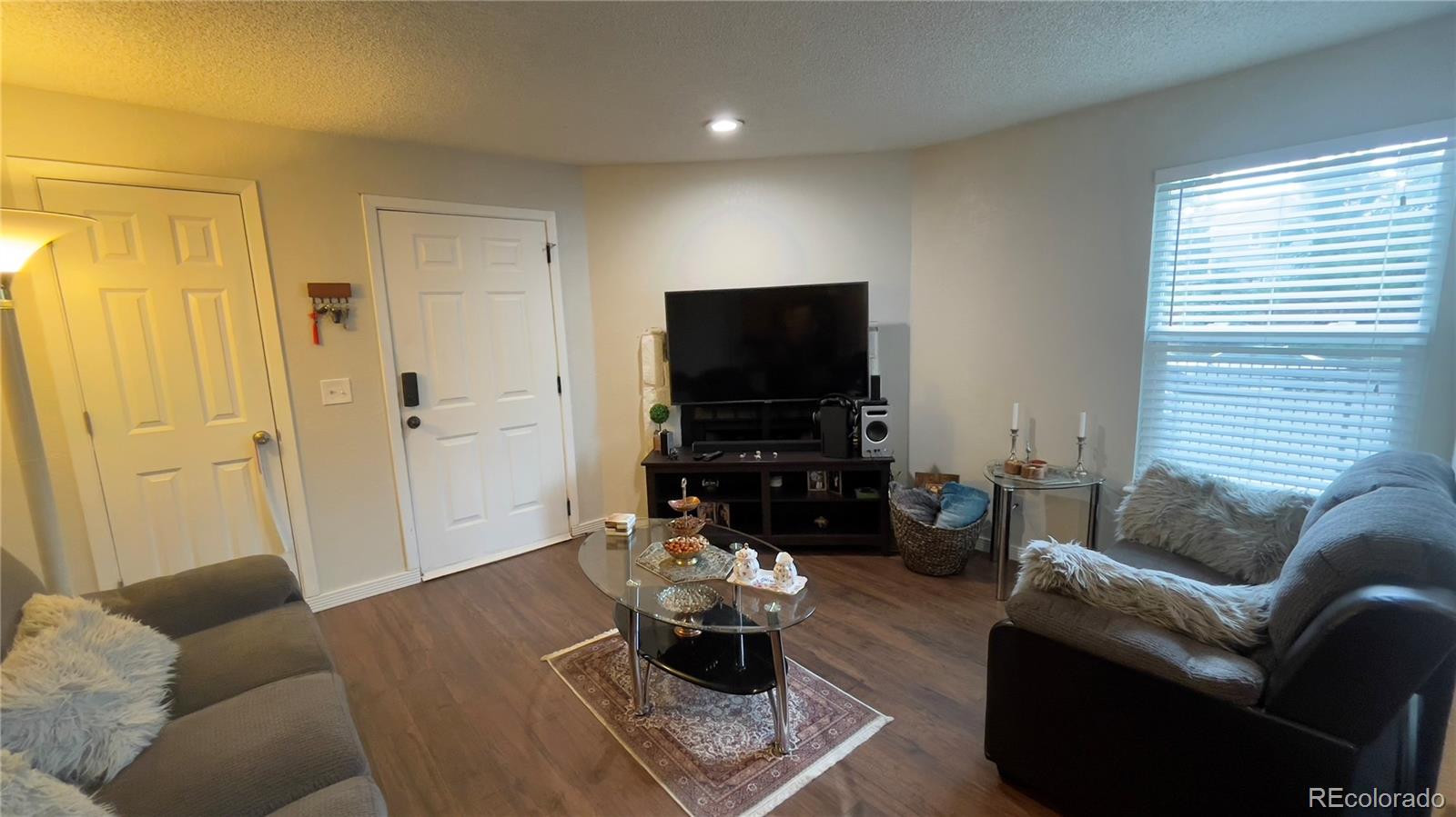 MLS Image #0 for 909 s dawson way,aurora, Colorado
