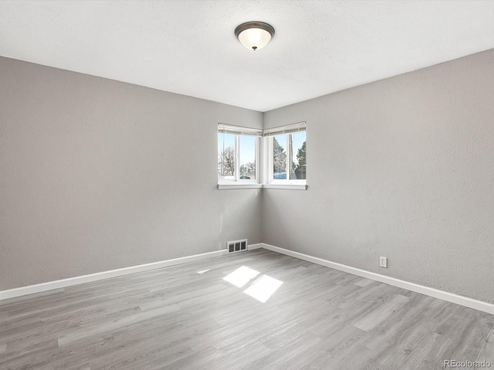 MLS Image #13 for 6831  irving street,denver, Colorado
