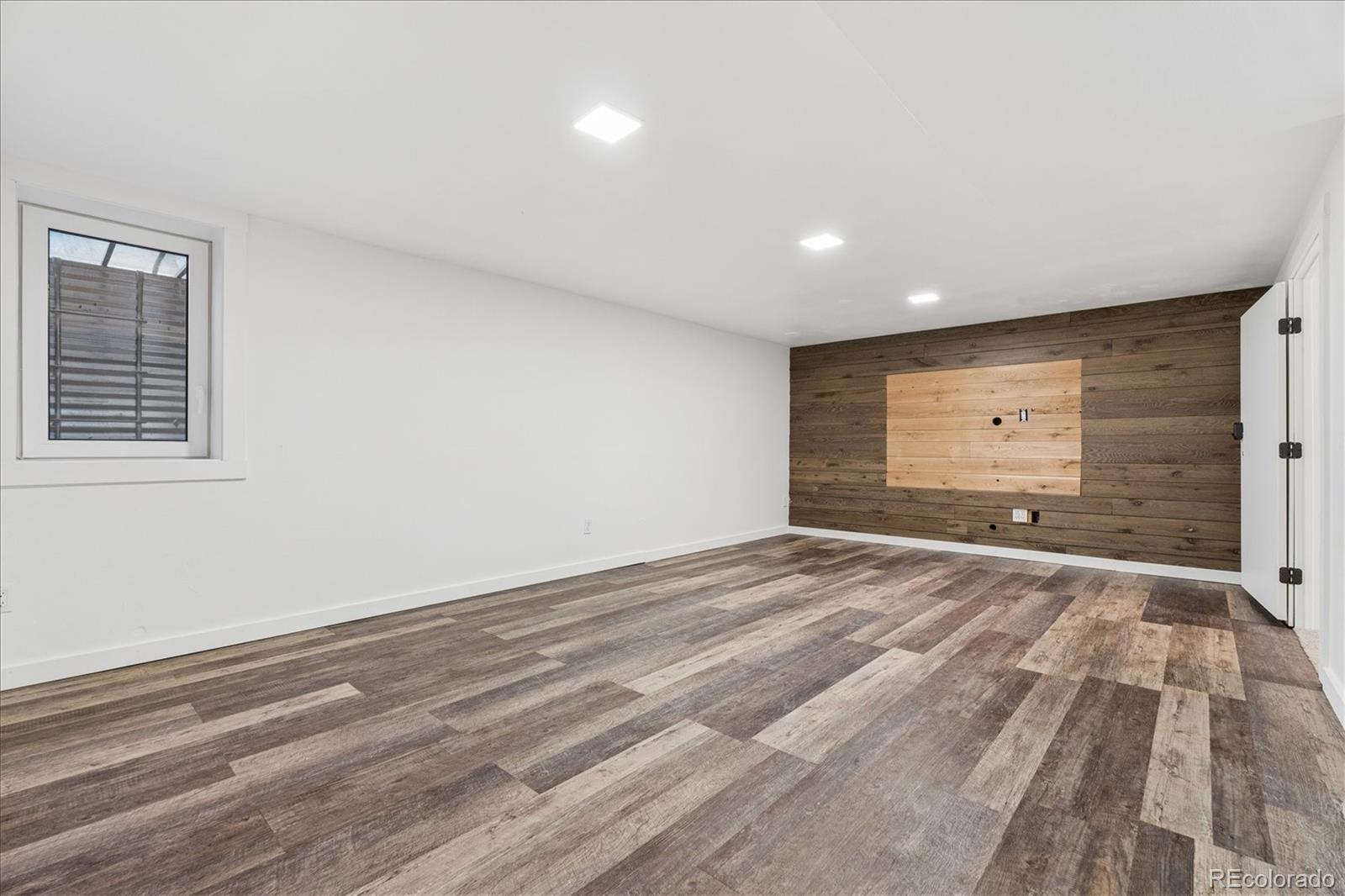 MLS Image #22 for 215  beryl way,broomfield, Colorado