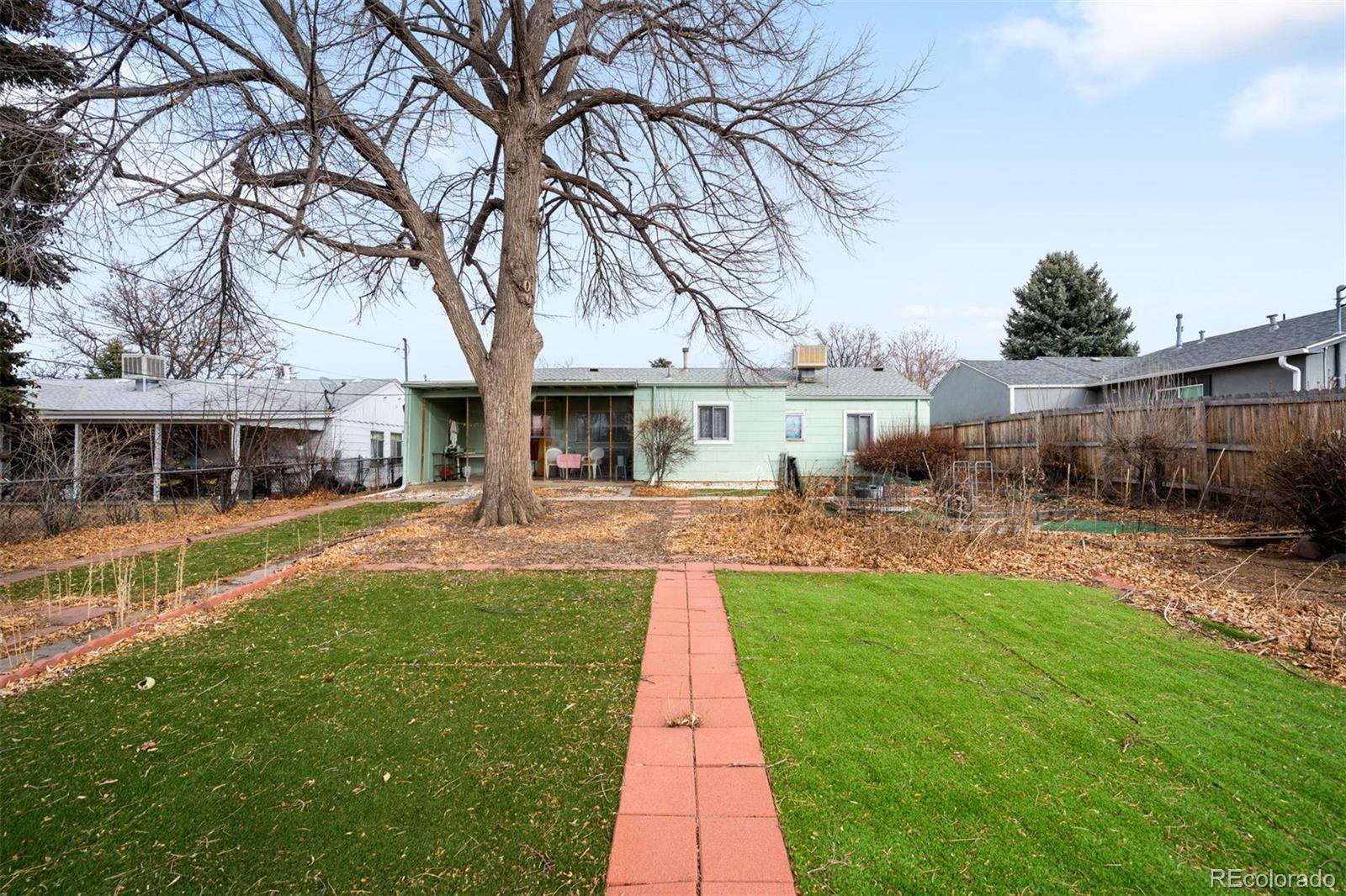 MLS Image #4 for 3013 s cherry way,denver, Colorado