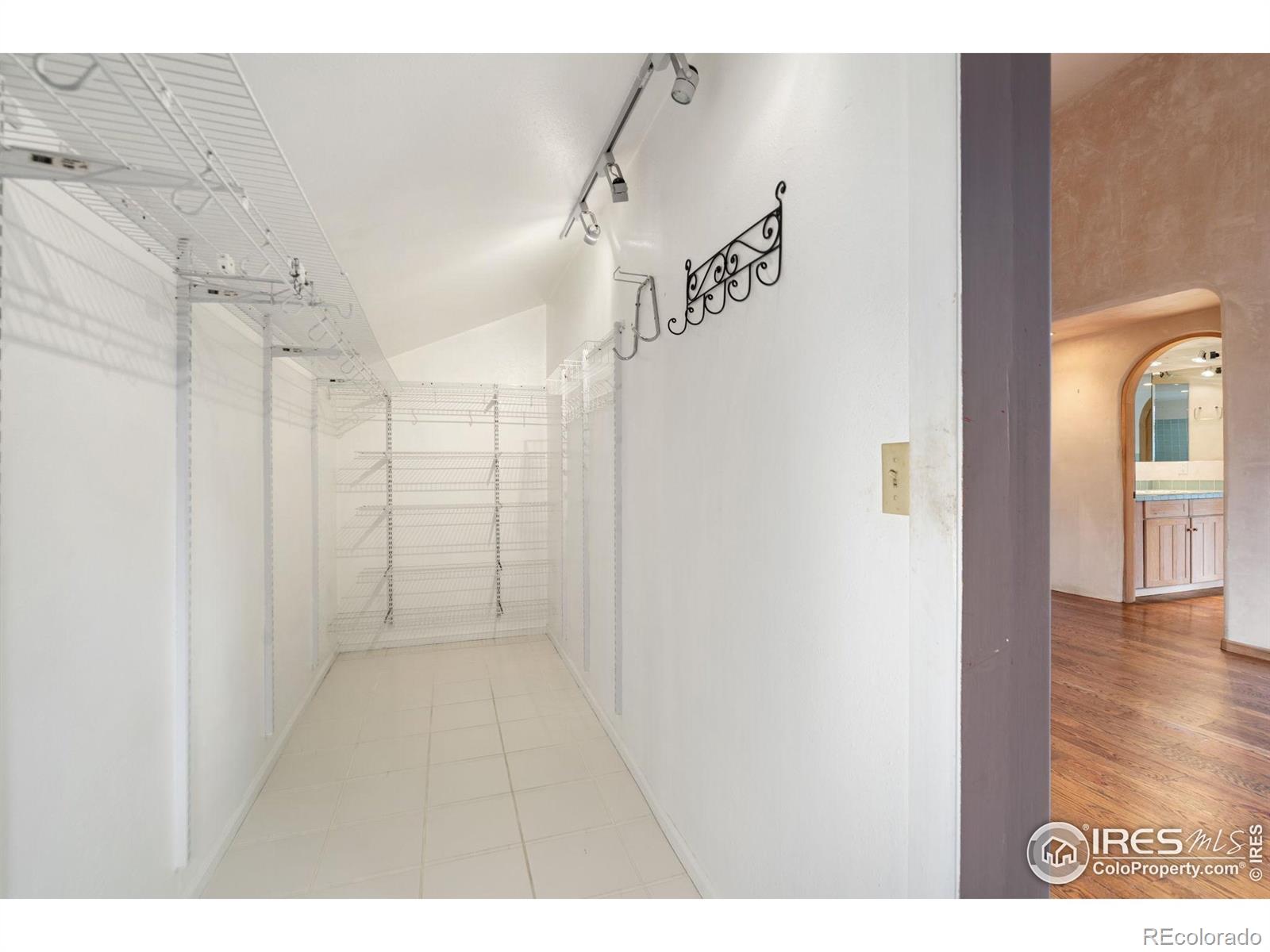 MLS Image #12 for 1000  alaska road,boulder, Colorado