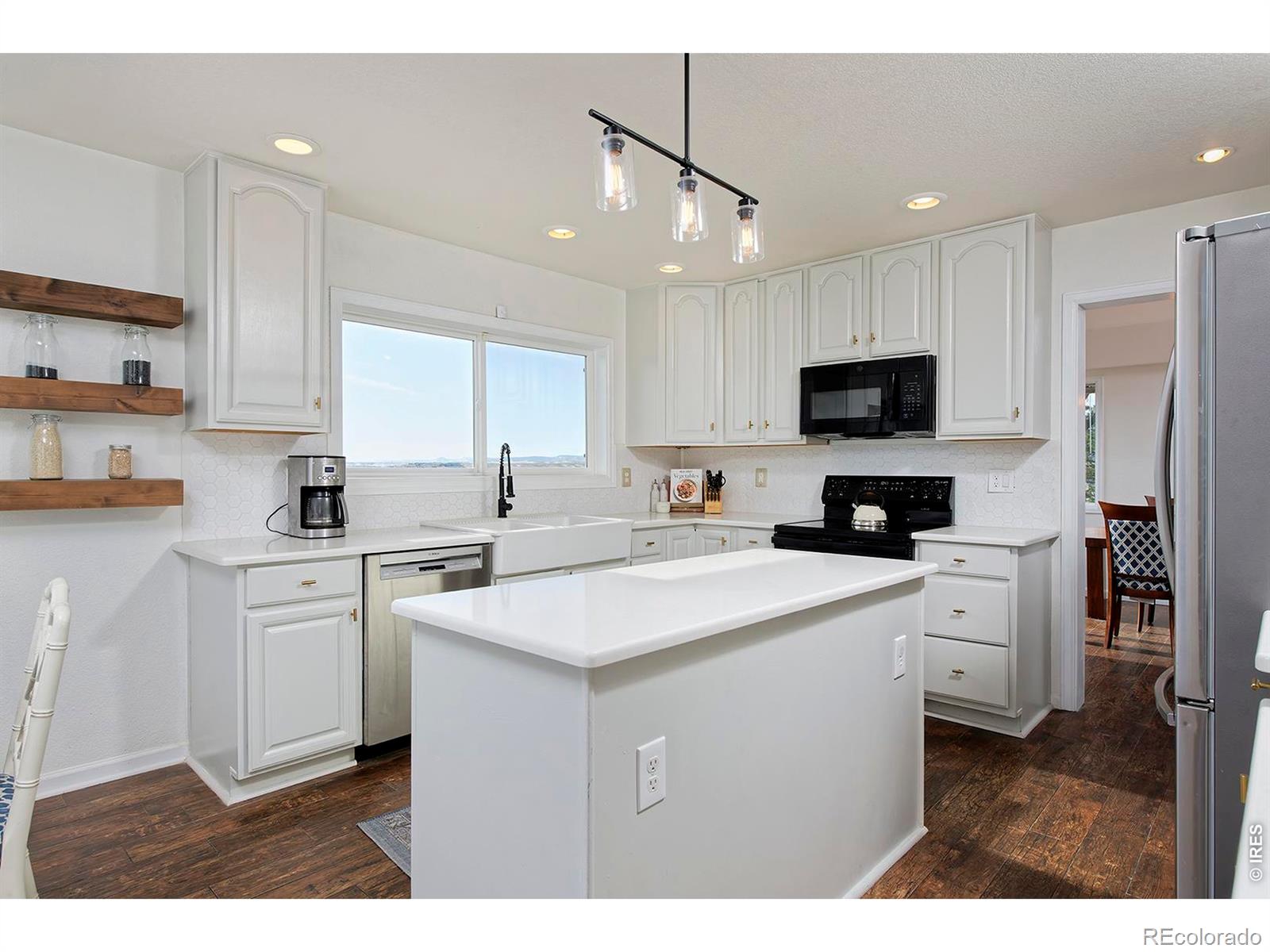MLS Image #15 for 810  trail ridge drive,louisville, Colorado