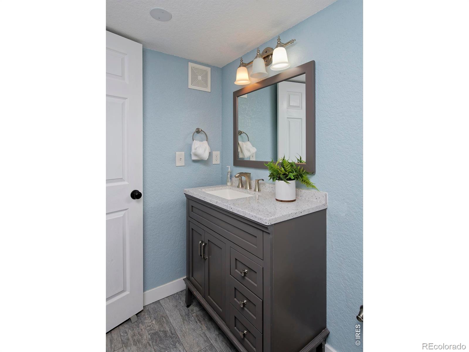 MLS Image #46 for 810  trail ridge drive,louisville, Colorado
