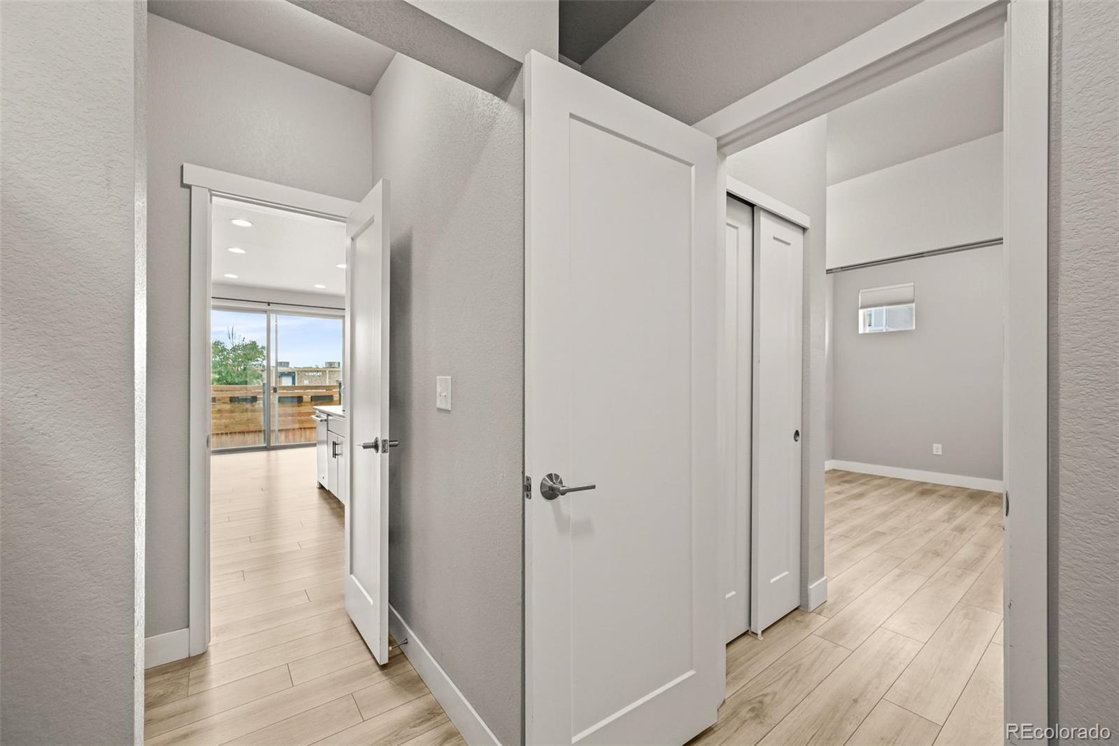 MLS Image #10 for 2880 w 69th avenue,denver, Colorado