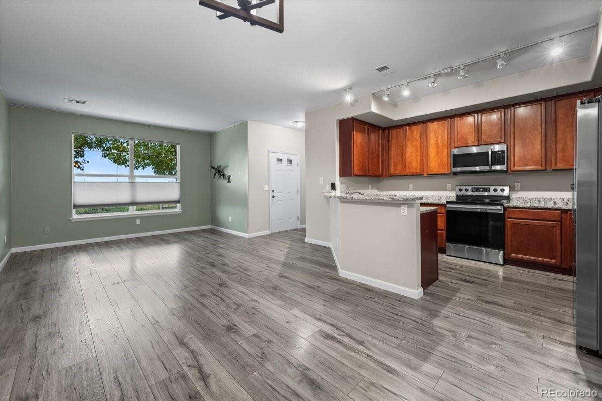 MLS Image #11 for 10449  paris street 203,commerce city, Colorado