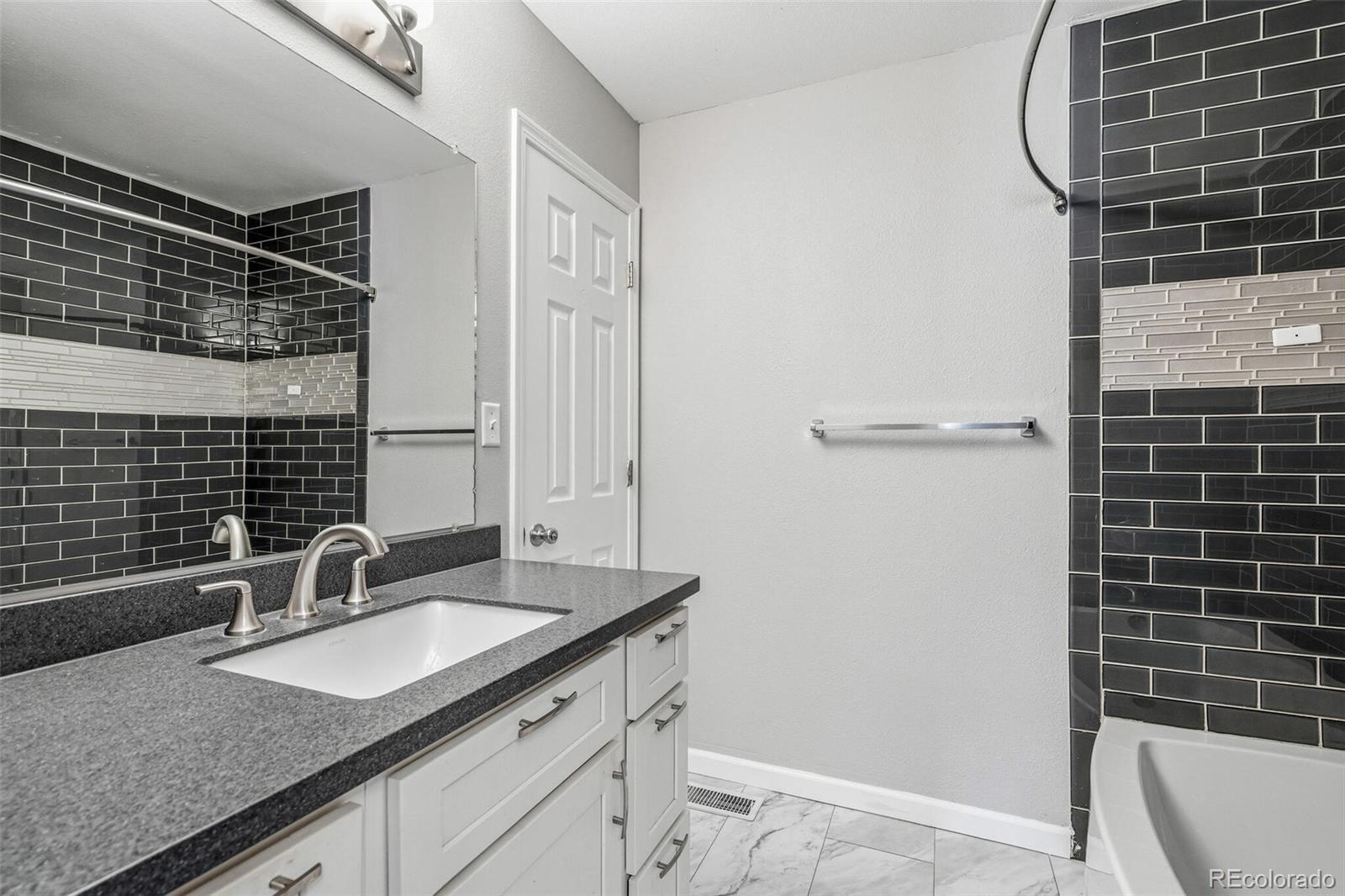 MLS Image #23 for 1937 s balsam street ,lakewood, Colorado
