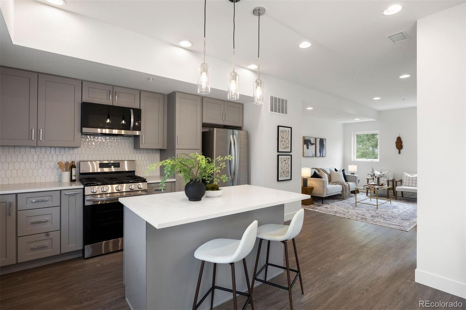 MLS Image #10 for 8408 w 52nd avenue,arvada, Colorado