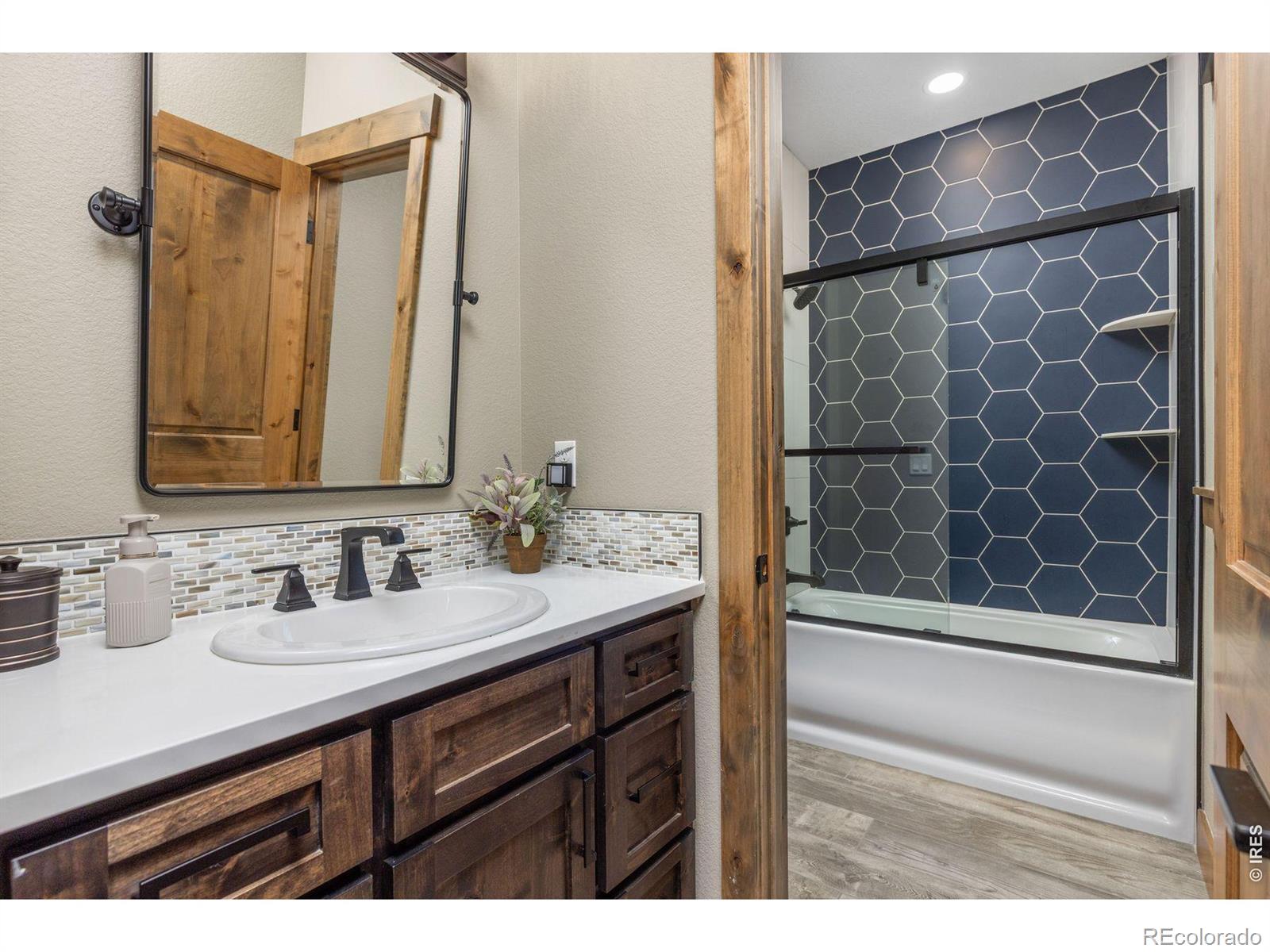 MLS Image #37 for 2734  southwind road,berthoud, Colorado