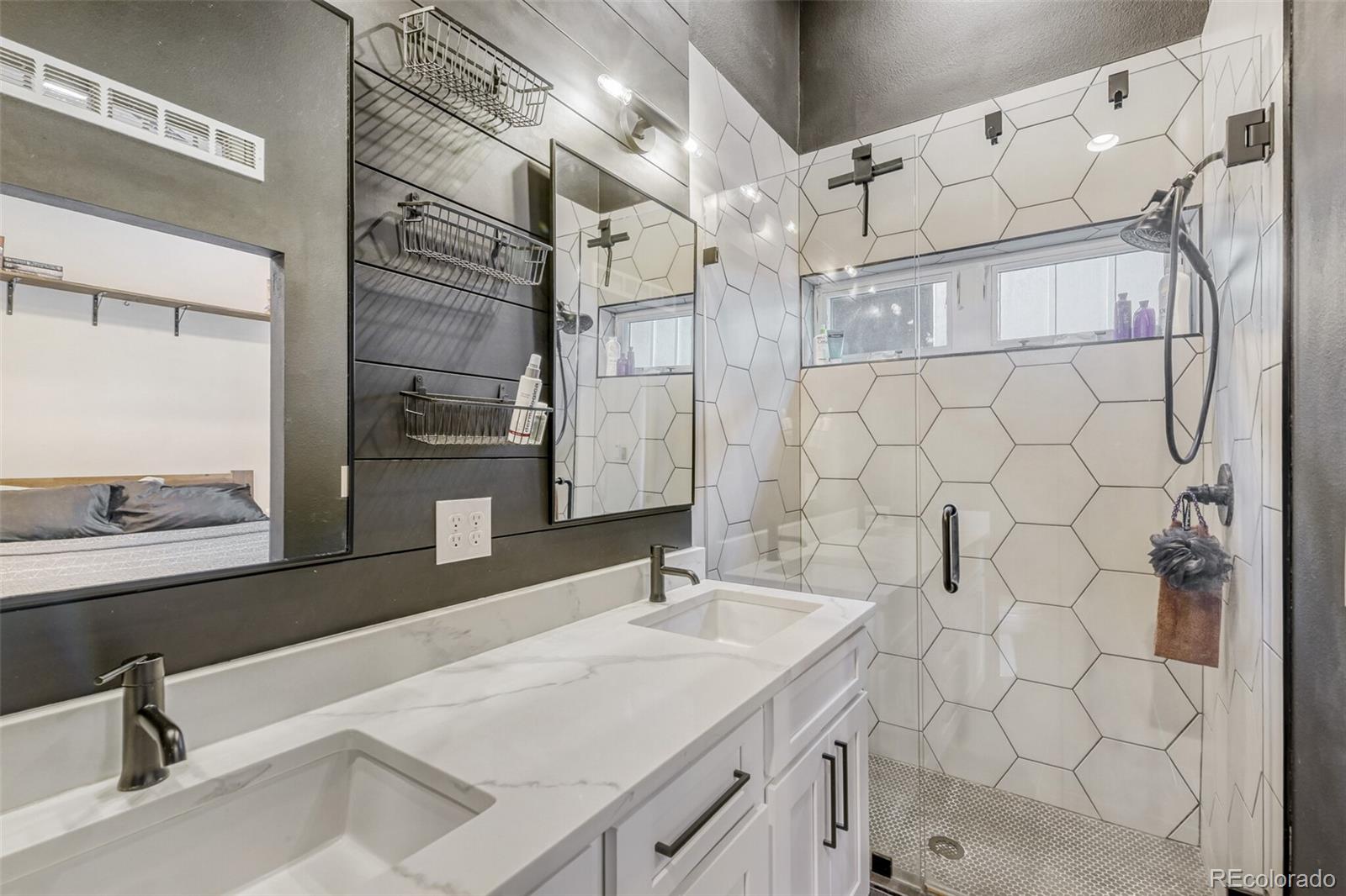 MLS Image #13 for 2478 s delaware street,denver, Colorado