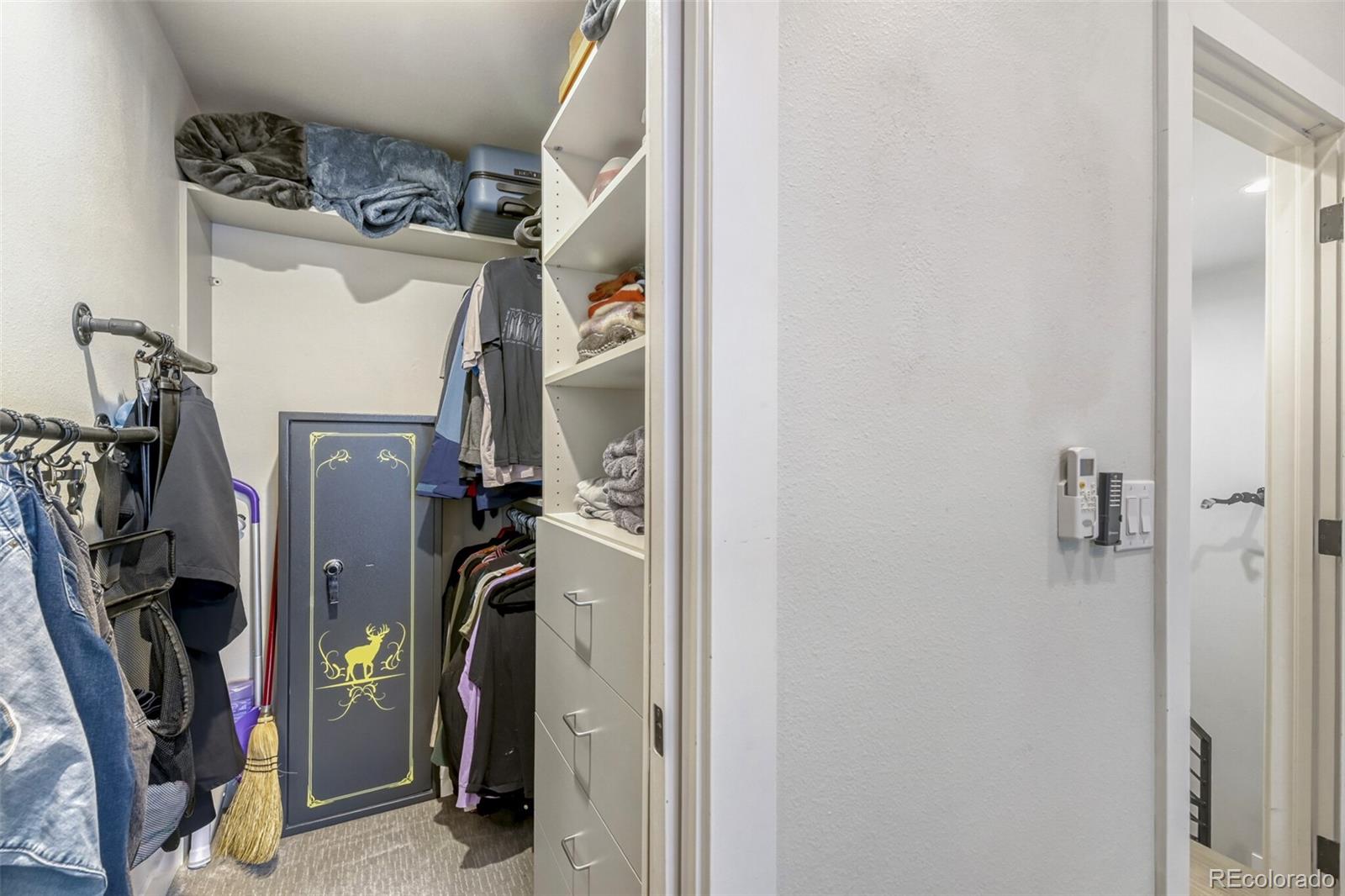 MLS Image #14 for 2478 s delaware street,denver, Colorado