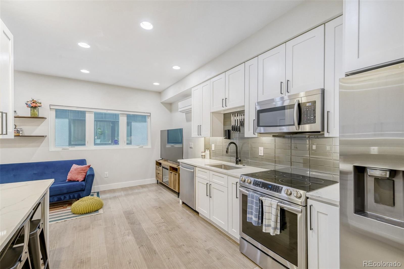 MLS Image #7 for 2478 s delaware street,denver, Colorado